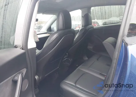 2021 Tesla Model Y Long Range Dual Motor All-Wheel Drive z USA, uszkodzony, nr VIN 5YJYGDEEXMF255725